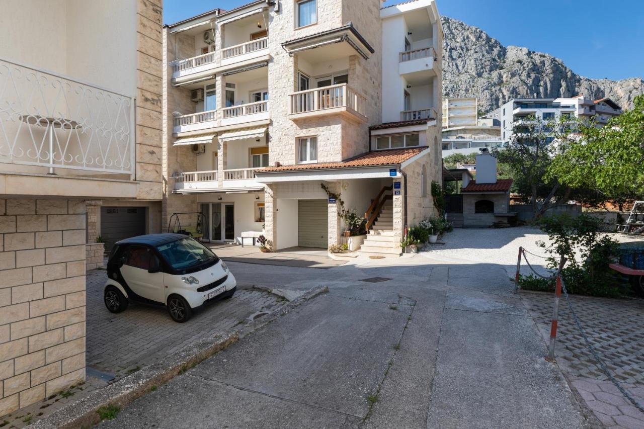 Apartment Duce 5973B Omiš Esterno foto