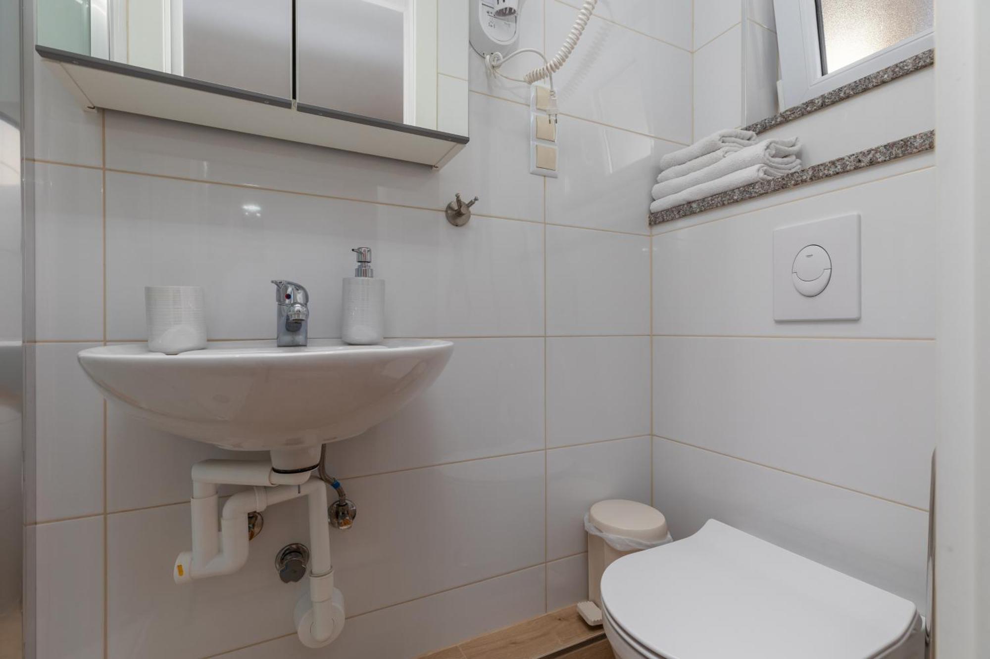 Apartment Duce 5973B Omiš Esterno foto